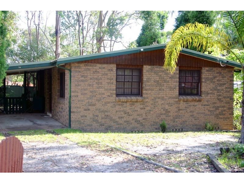 34 Cams Boulevade, Summerland Point NSW 2259