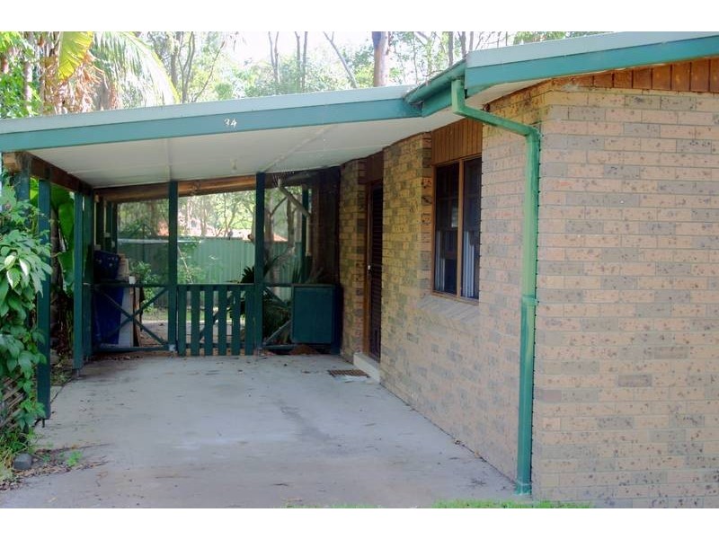 34 Cams Boulevade, Summerland Point NSW 2259