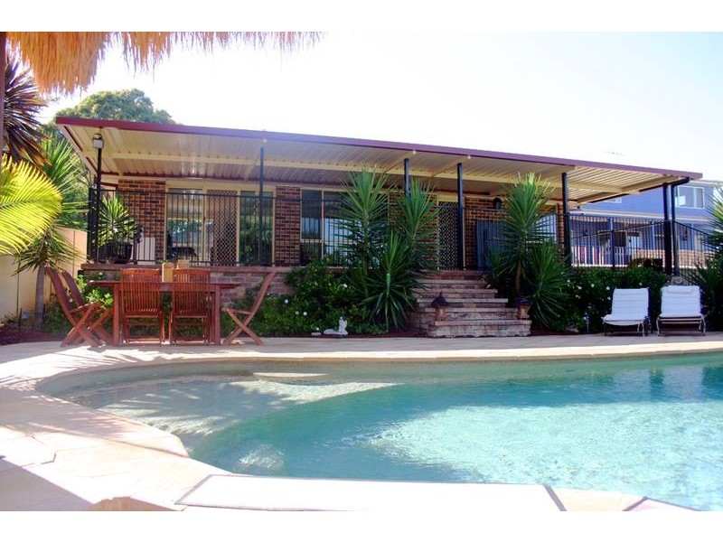 95 Vales Road, Mannering Park NSW 2259