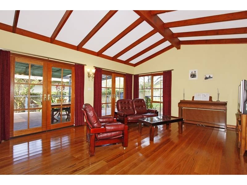 17 Muraban Road, Summerland Point NSW 2259