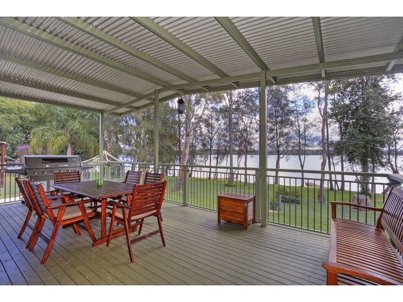 13 Macquarie, Mannering Park NSW 2259