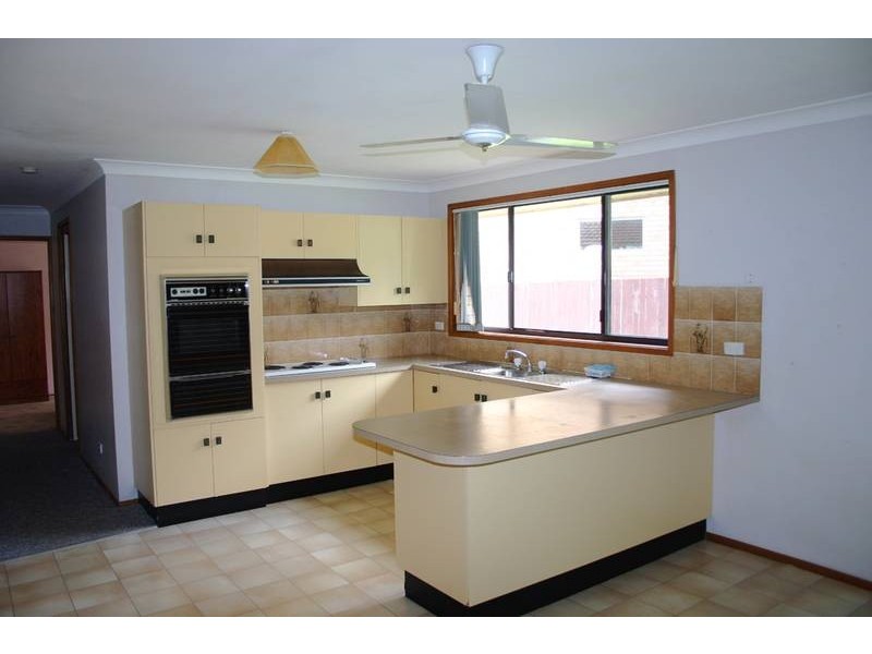 36 Bambara Avenue, Summerland Point NSW 2259