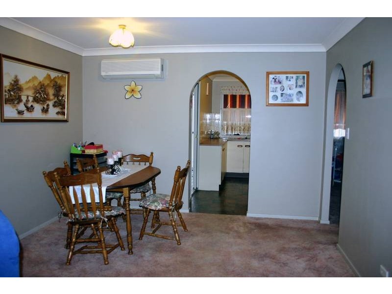 Mannering Park NSW 2259