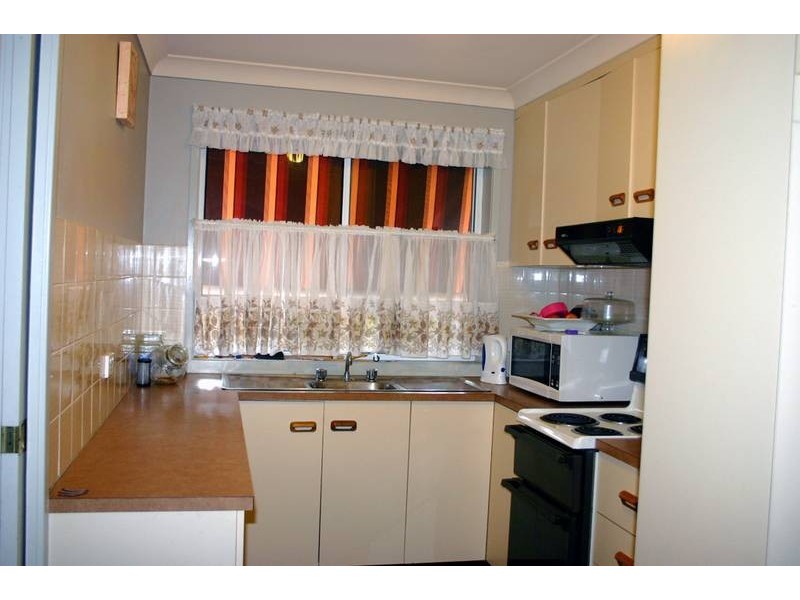 Mannering Park NSW 2259