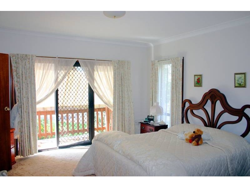 Mannering Park NSW 2259