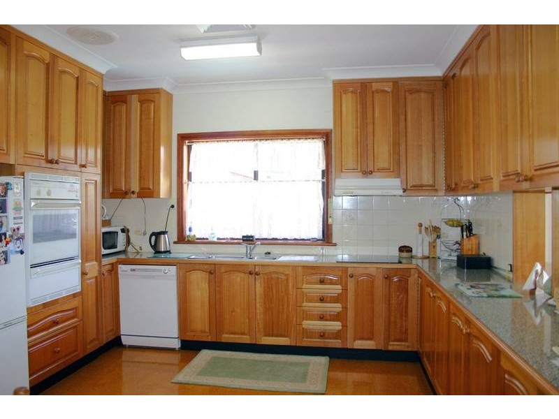 Mannering Park NSW 2259