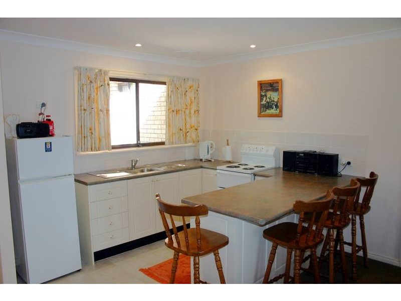 Mannering Park NSW 2259