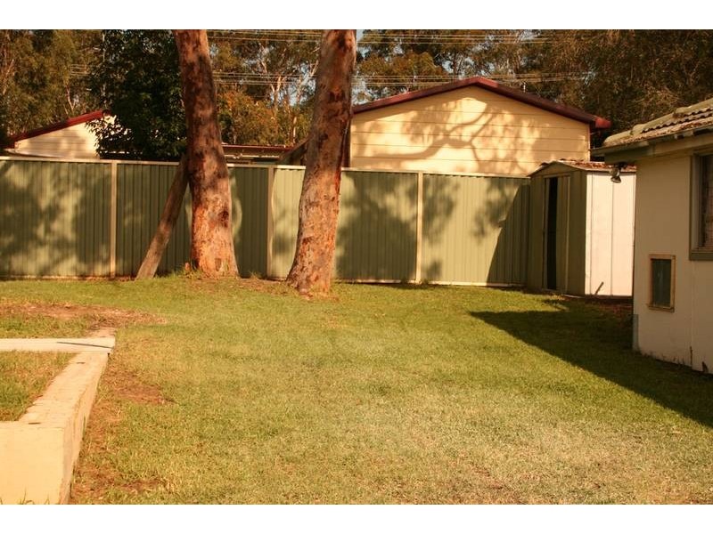 23 Catherine Street, Mannering Park NSW 2259