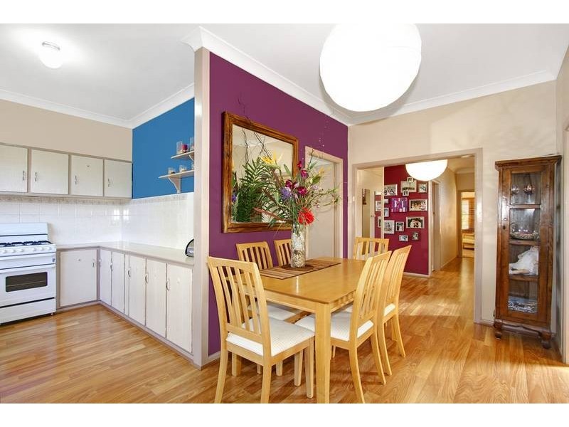 Mannering Park NSW 2259