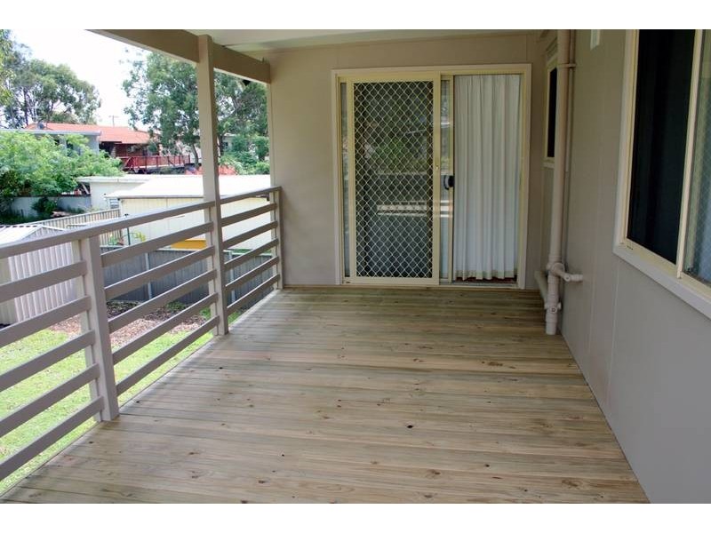 11 Bambara Avenue, Summerland Point NSW 2259