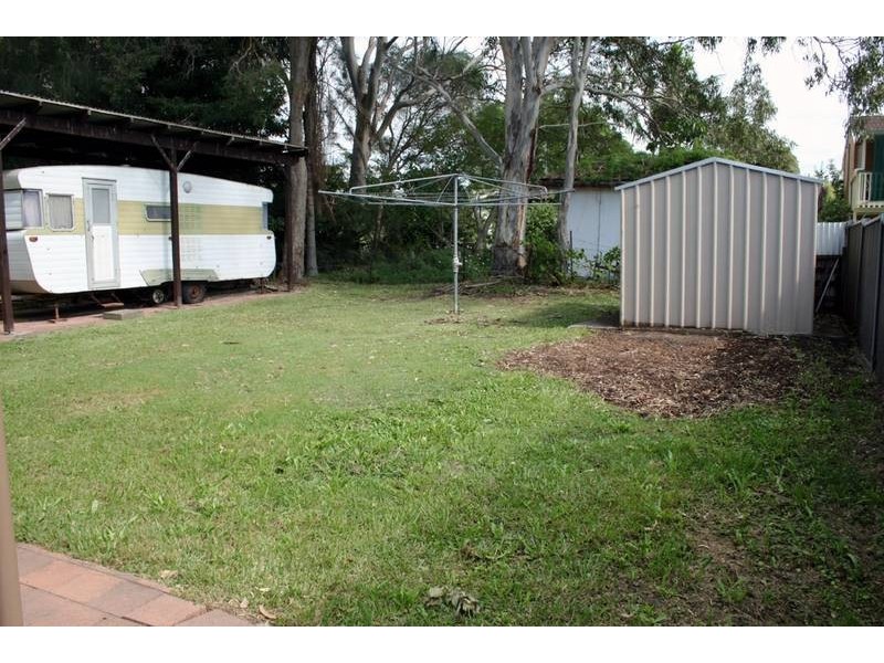 11 Bambara Avenue, Summerland Point NSW 2259