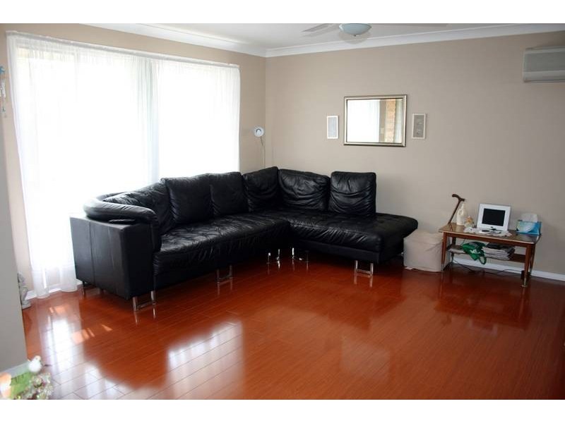 Mannering Park NSW 2259