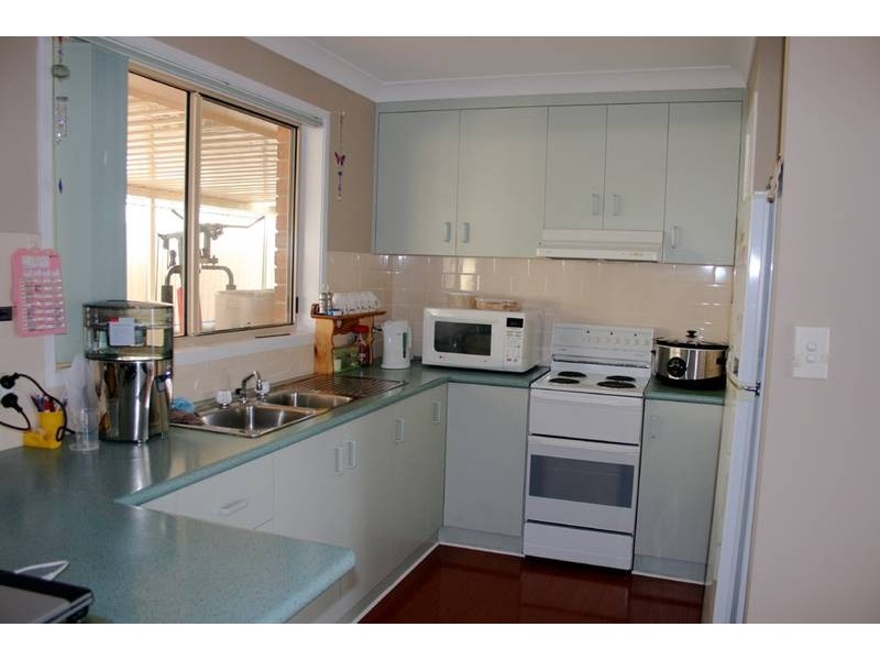 Mannering Park NSW 2259