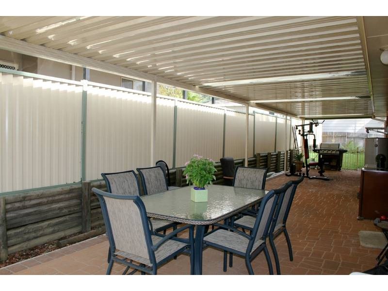 Mannering Park NSW 2259