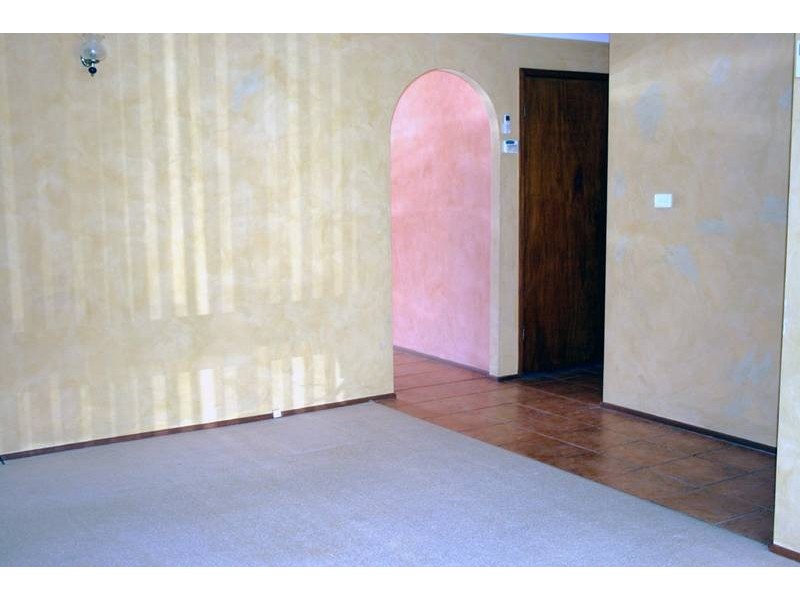 2 Griffith Street, Mannering Park NSW 2259