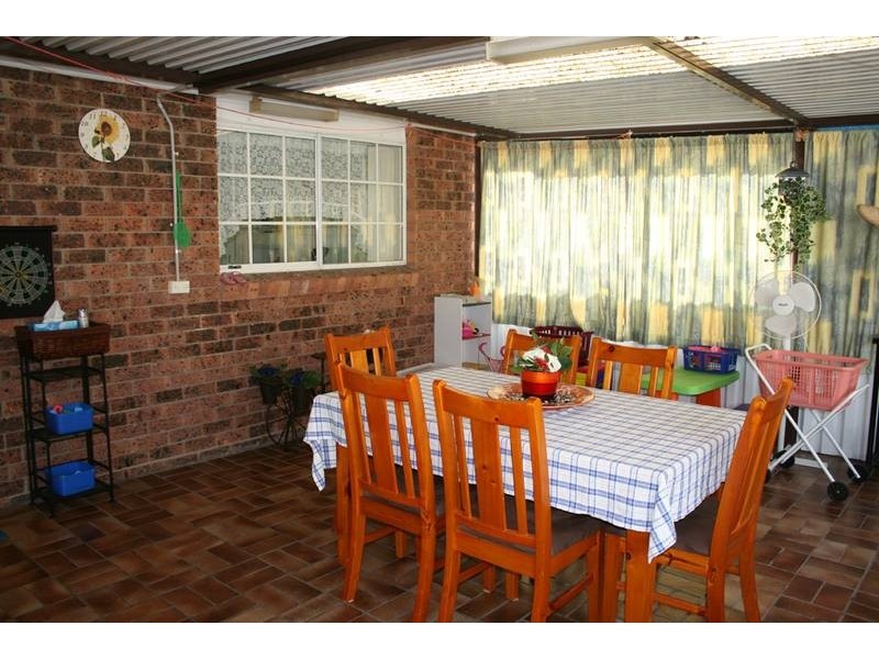 7 Dunvegan Street, Mannering Park NSW 2259