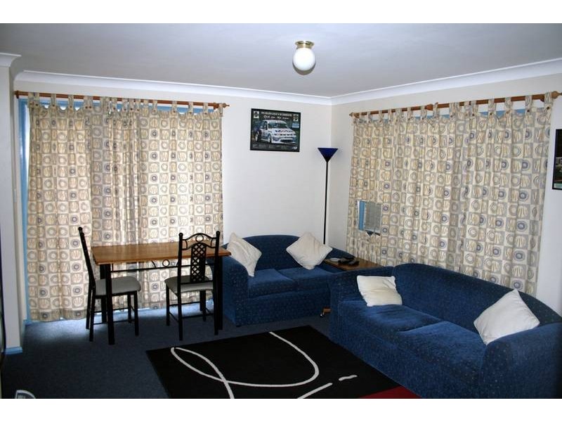 1/87 Catherine Street, Mannering Park NSW 2259