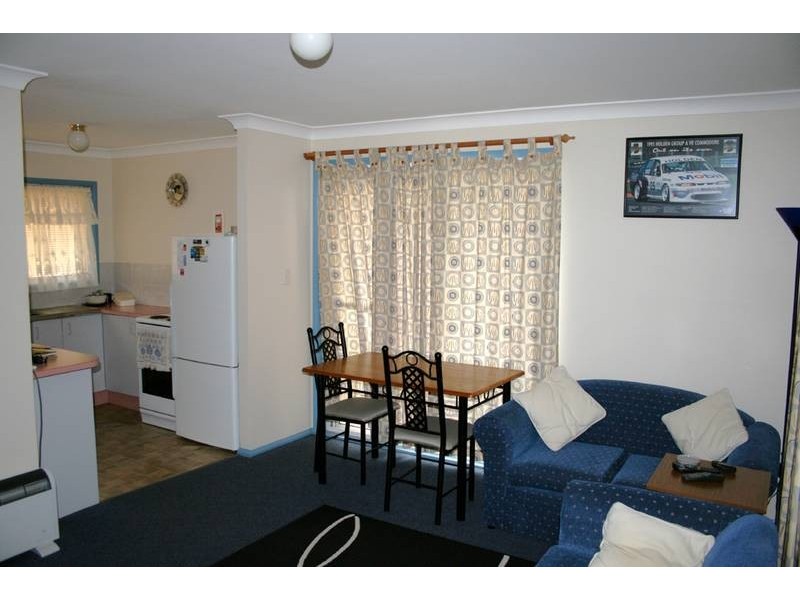 1/87 Catherine Street, Mannering Park NSW 2259