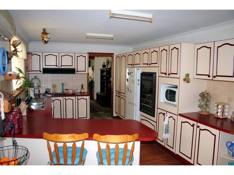 Mannering Park NSW 2259