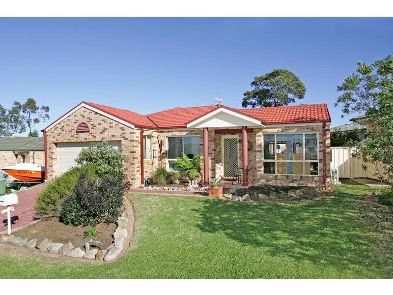 27 Loongana Crescent, Blue Haven NSW 2262