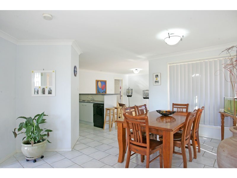 27 Loongana Crescent, Blue Haven NSW 2262