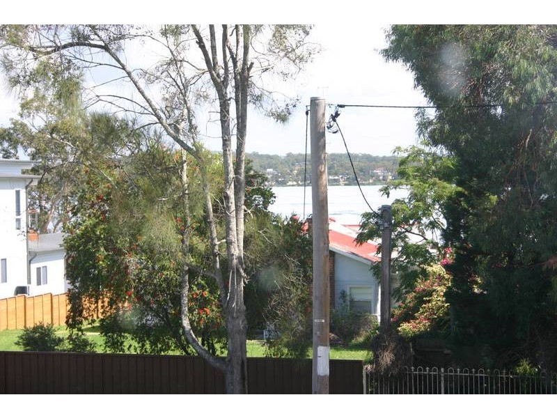 36 Kenilworth Street, Mannering Park NSW 2259