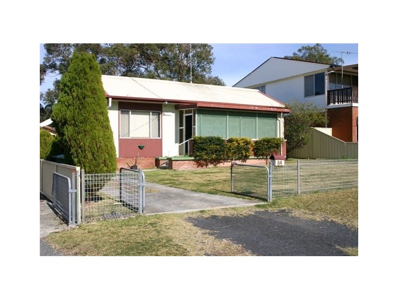 84 Cams Boulevard, Summerland Point NSW 2259