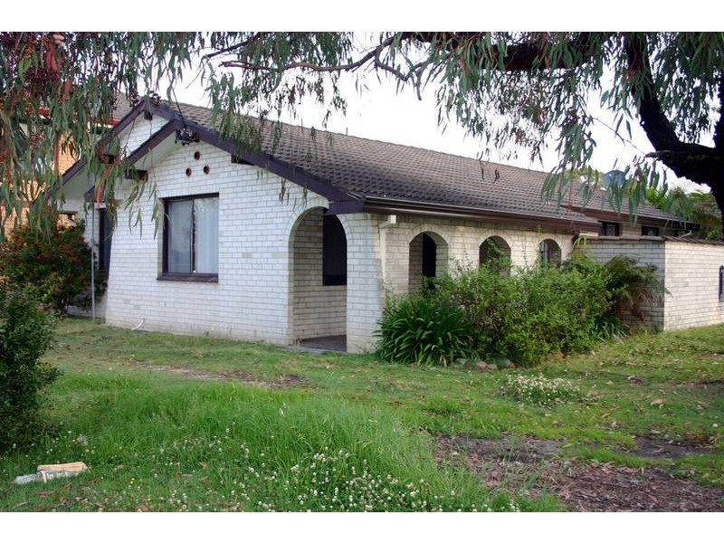 11 Scott Road, Mannering Park NSW 2259