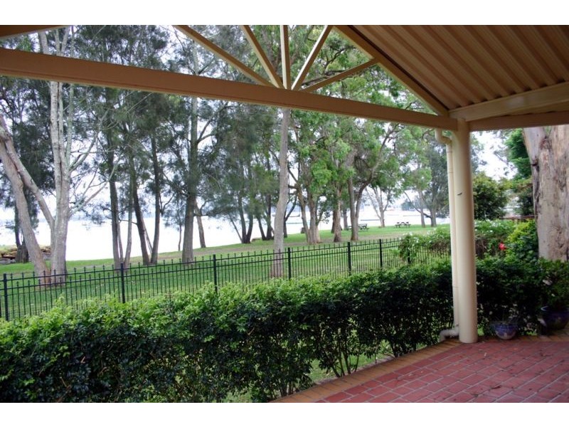 32 Ginganup Road, Summerland Point NSW 2259