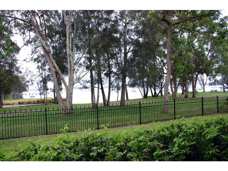 32 Ginganup Road, Summerland Point NSW 2259