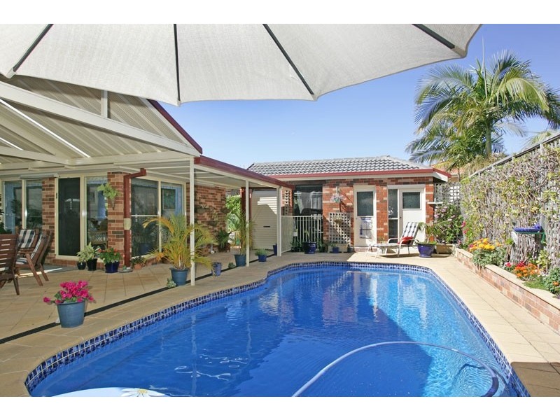 10 Aroona Place, Gwandalan NSW 2259