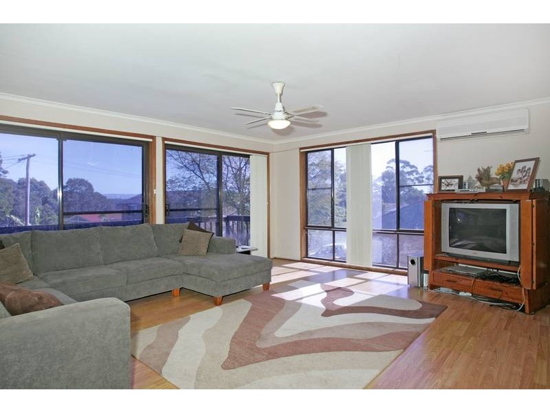 1 Kenneth Place, Mannering Park NSW 2259