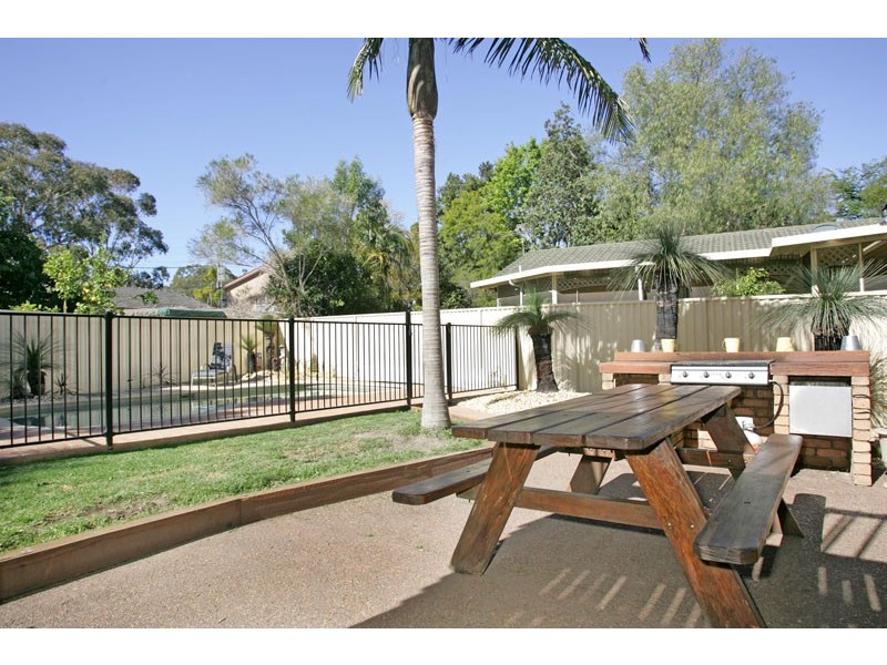 1 Kenneth Place, Mannering Park NSW 2259