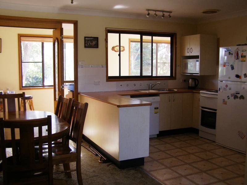 17 Bambara Avenue, Summerland Point NSW 2259
