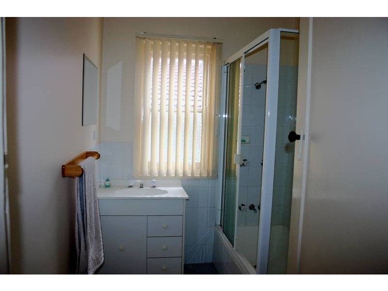 1 Grace Street, Mannering Park NSW 2259