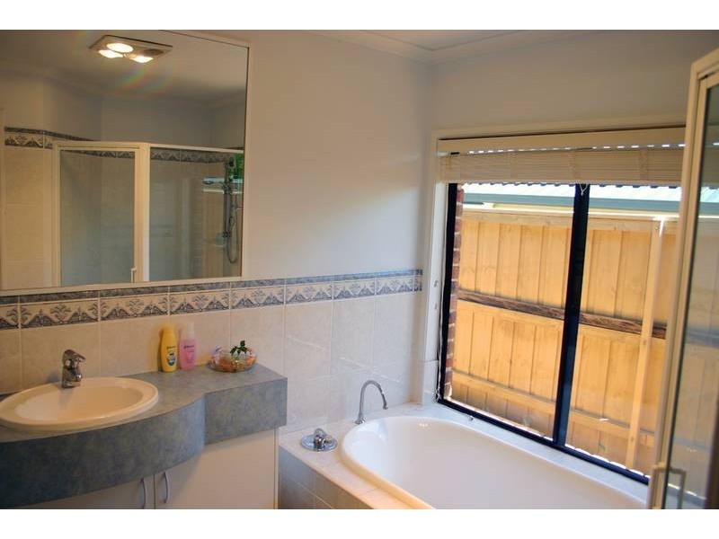 25 Boat Harbour, Summerland Point NSW 2259