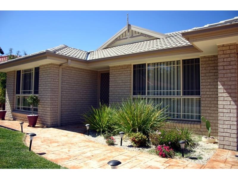 36 Tradewinds Avenue, Summerland Point NSW 2259