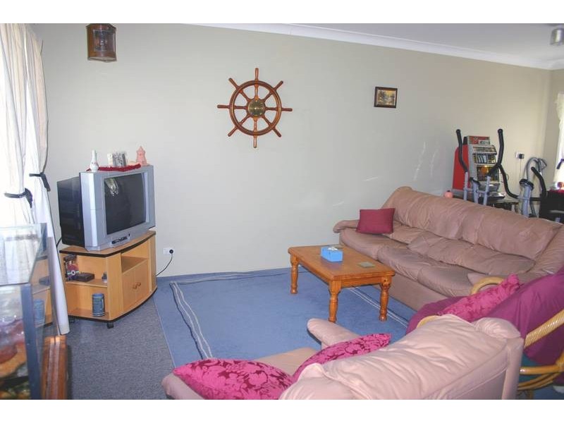 51 Trevally Avenue, Chain Valley Bay NSW 2259