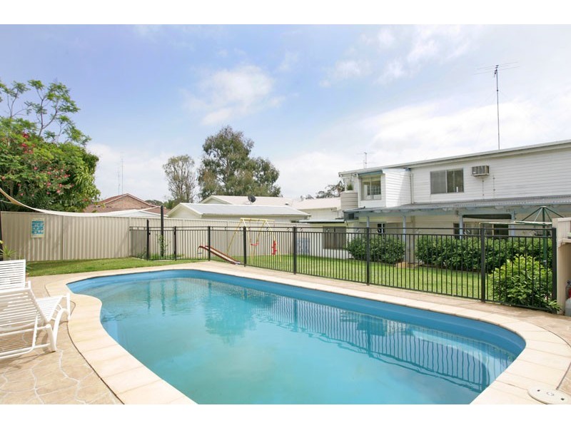 16 Kullaroo Road, Summerland Point NSW 2259