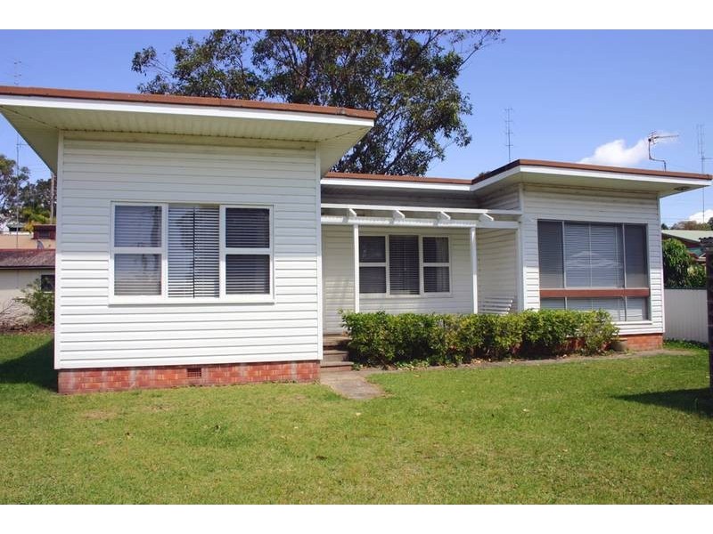 77 Noamunga Crescent, Gwandalan NSW 2259