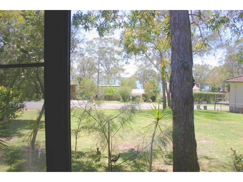 68 Kullaroo Road, Summerland Point NSW 2259