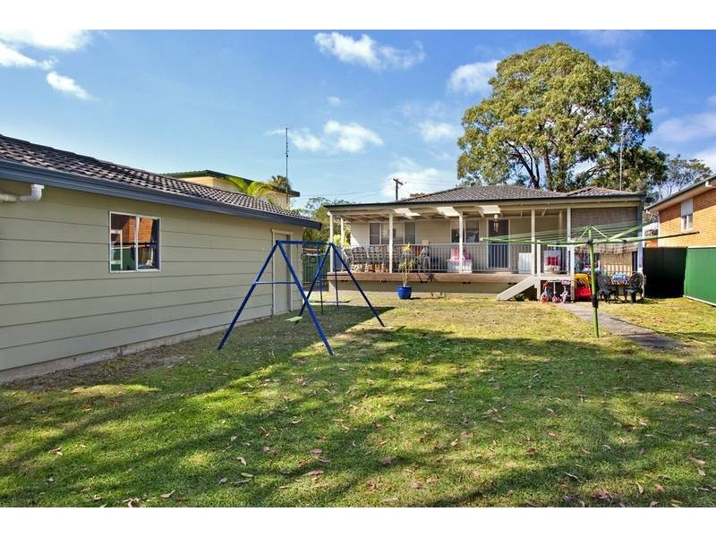 11 Buckland Avenue, Kanwal NSW 2259