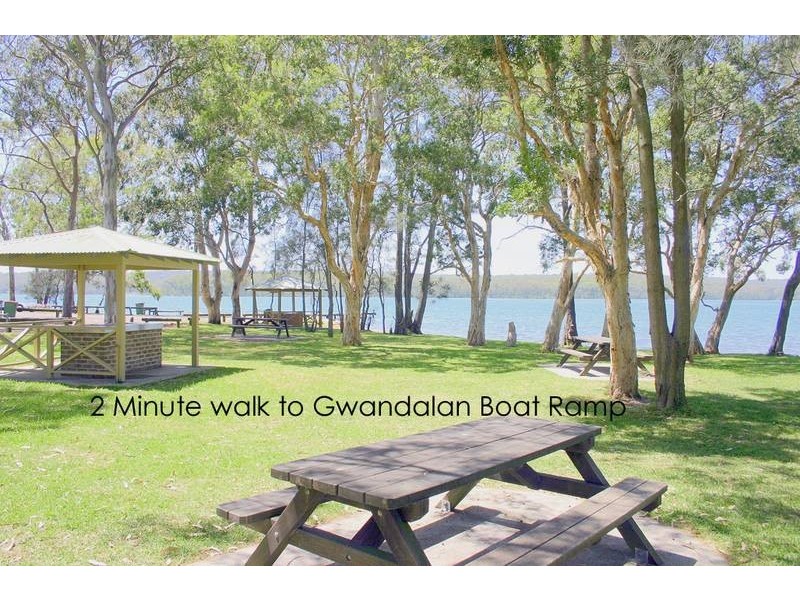 4 Larapinta Street, Gwandalan NSW 2259