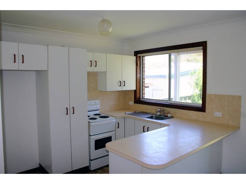 4 Larapinta Street, Gwandalan NSW 2259