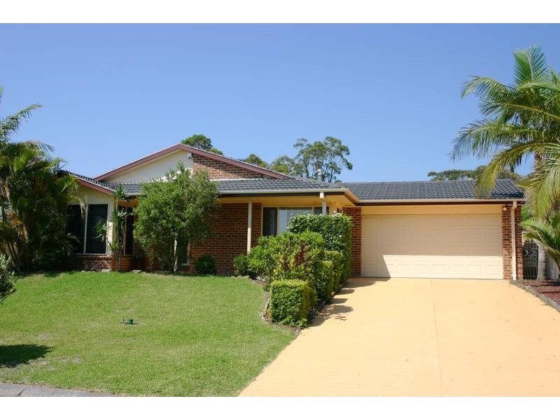 8 Bay Vista Way, Gwandalan NSW 2259