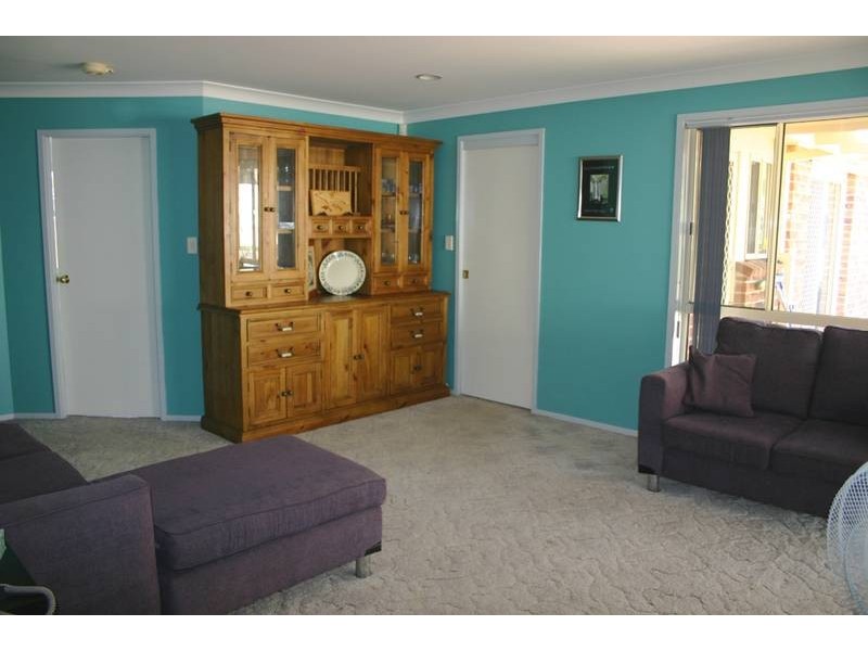 8 Bay Vista Way, Gwandalan NSW 2259