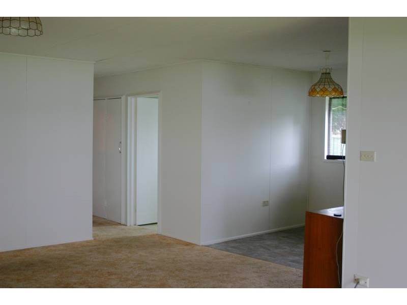 24 Gymea Crescent, Mannering Park NSW 2259