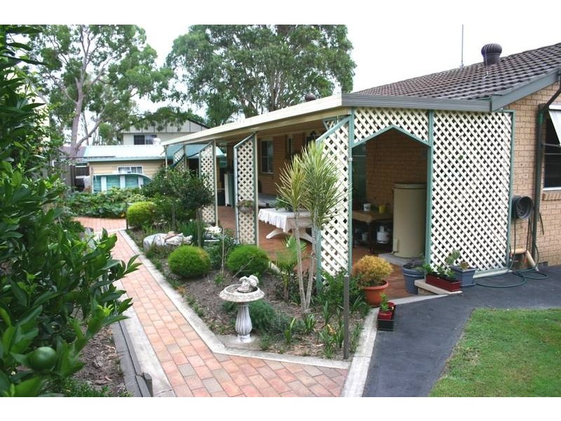 19 Ballarat Avenue, Mannering Park NSW 2259