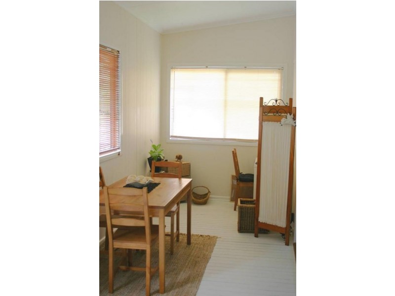 16 Kapala Avenue, Summerland Point NSW 2259