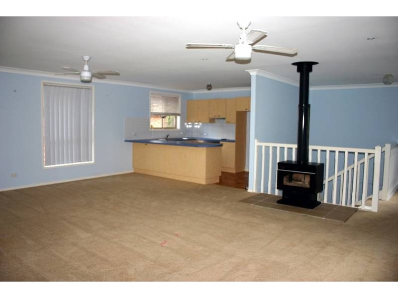 25A Montrose Street, Mannering Park NSW 2259